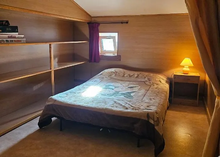 De L'aliger Holiday home *